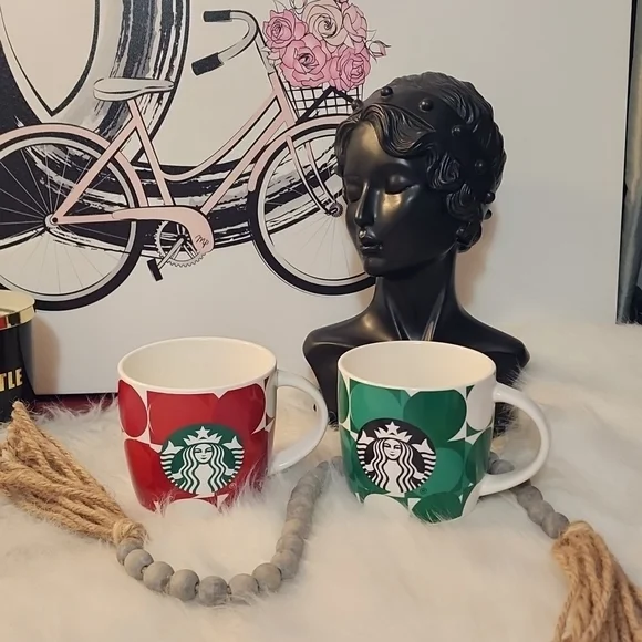 NWOT Starbucks Circle Mug Set - Picture 1 of 9